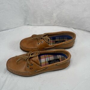Sperry Tan Boat Shoes with Moccasin Construction and Rawhide Laces